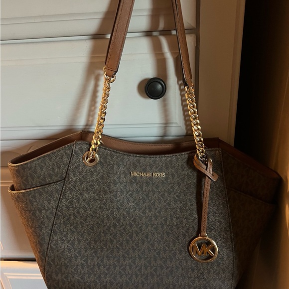 Michael Kors purse and wallet - Picture 2 of 7